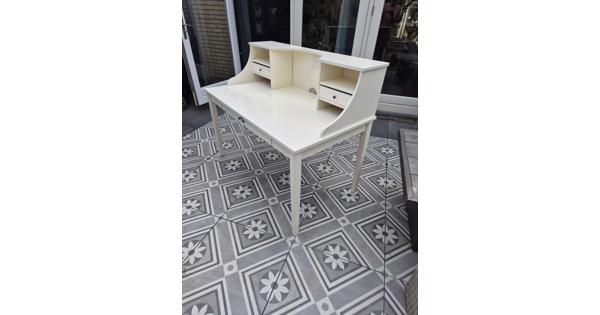 Crème bureau buro met opzet en lades