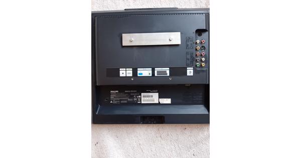 Philips TV en PC-monitor 38 cm 15PFL4122/10