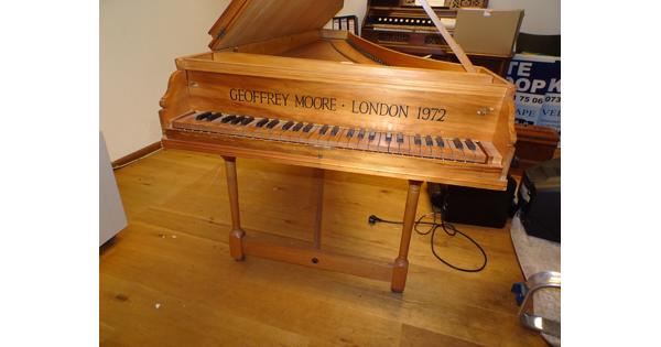 Harmonium en lavecimbel