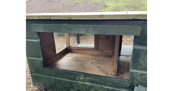Dierenhok met veranda