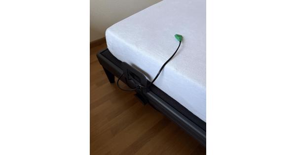 Electrische verstelbaar bed