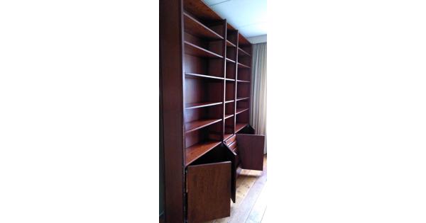 Lundia boekenkast