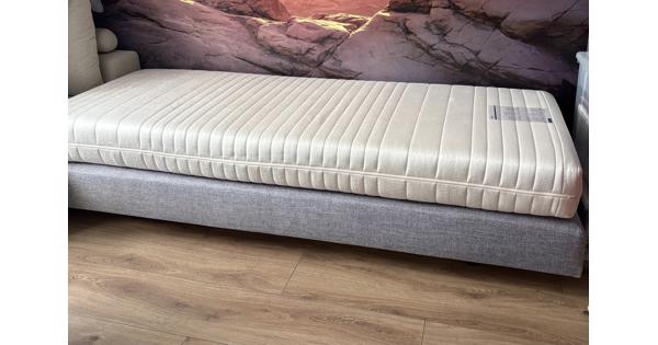 Auping twee 1-persoonsbedden incl. Schoon matras 