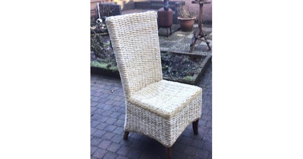 2 Rotan stoelen in goede staat