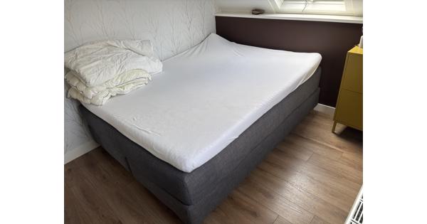 Boxspring 160x200cm met topmatras