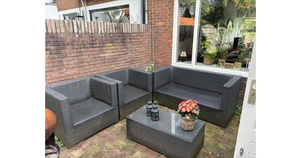 Complete tuinset incl kussens in gebruikte staat