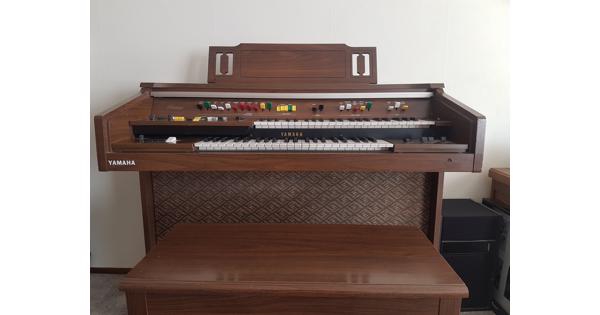 Orgel, dubbel klavier, weinig gebruikt