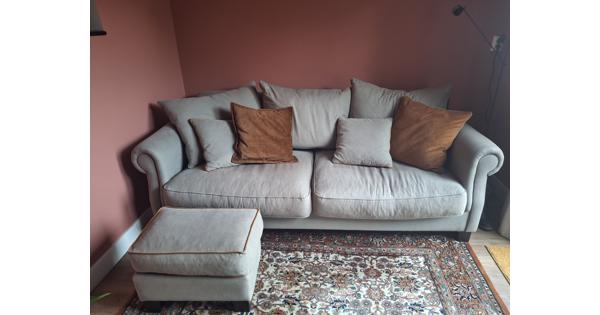 Mooie bank, slechts 2 jaar oud