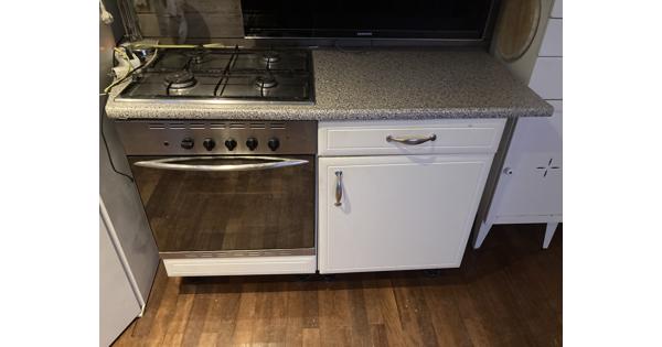 Fornuis kastje met oven
