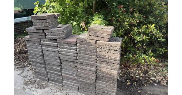 Tuintegels 30x30 +/- 100 stuks