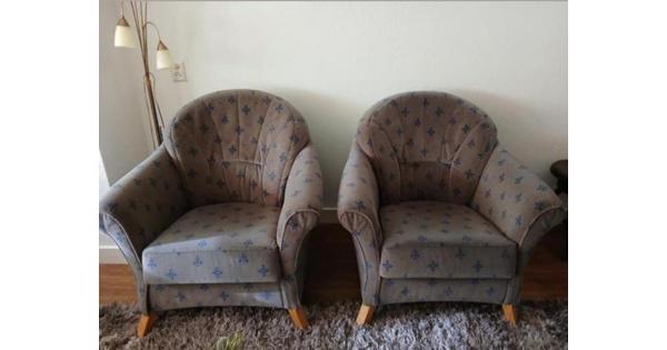 Twee fauteuils stof bruin/blauw