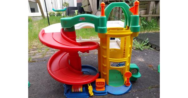 Autogarage fisher price In goede staat