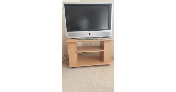 TV meubel met TV