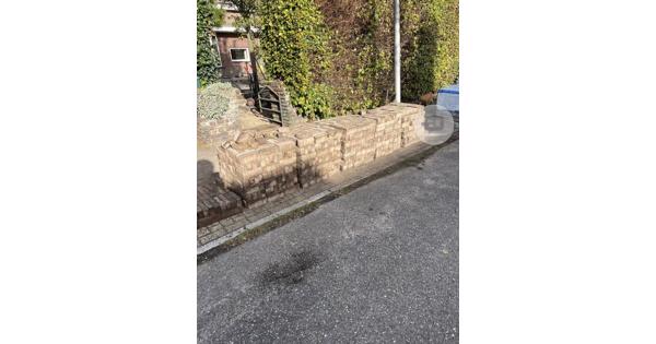 Gratis Waaltjes van beton, staan klaar