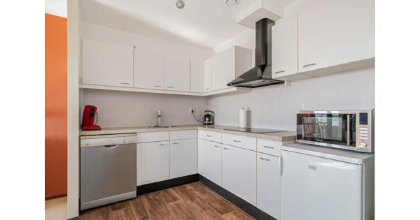 Keuken - kastjes en kookplaat (optioneel koelkast)