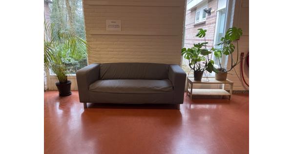 Lekker zittende 2 zitsbank met wasbare hoes