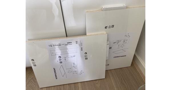 2 st IKEA Planken 50x35cm WIT (KOMPLEMENT)