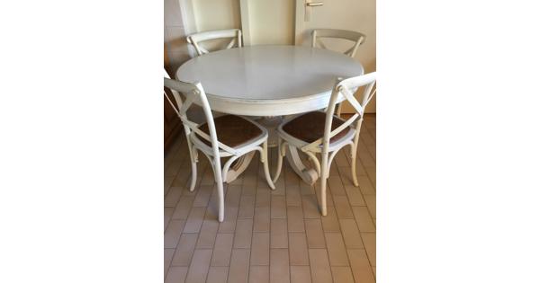 Ronde eettafel + 4 stoelen