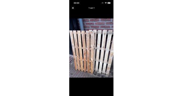 2 halve pallets