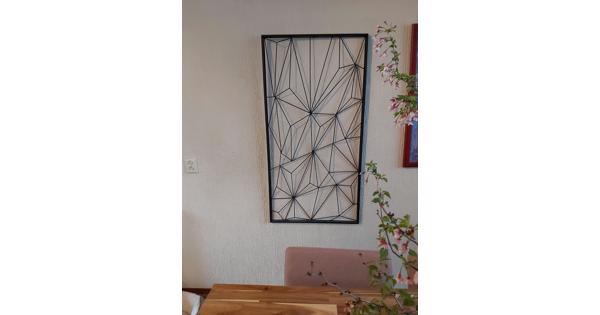 Metalen geometrische wanddecoratie