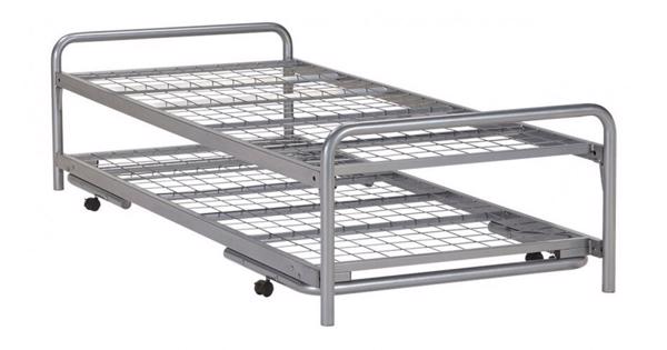 Onverwoestbaar metalen bed met onderschuifbed