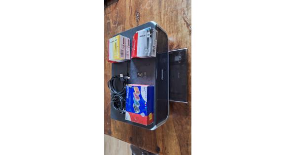 oude printer met cartridges