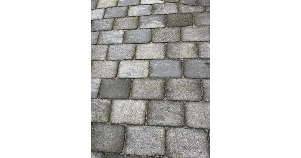 20m2 grijze tuintegels 