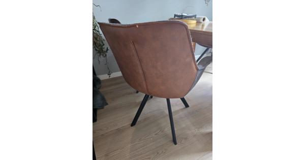 4 eetkamer stoelen