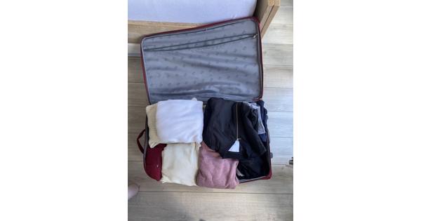 Koffer met kleding
