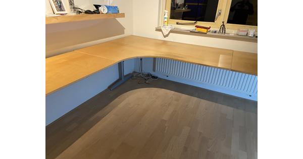 Hoek bureau, 2.40 x 2.80