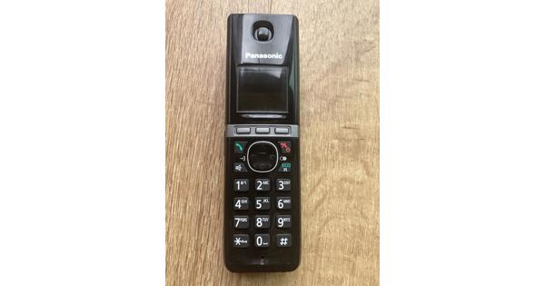 Twee geschakelde dect telefoons