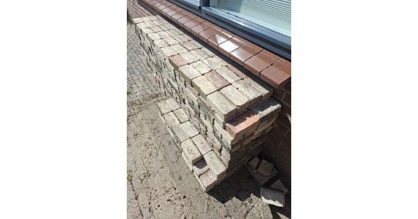 Gratis bestrating / klinkers 1500 (15x7,5x5) & 50(10x10)