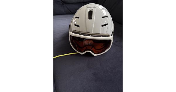 Skihelm (maat m) met skibril