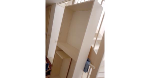Boekenkast wit