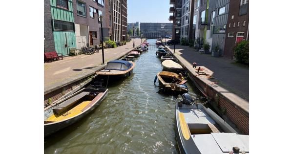 Gratis bootje met buitenboordmotor