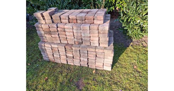 Stenen 14x14x6 - 668 stuks