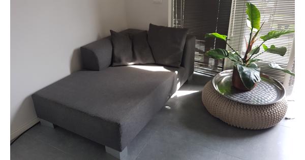 Mooie grote chaise longue, loungebank