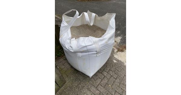 Vloeren zand ruim 0,5 kuub