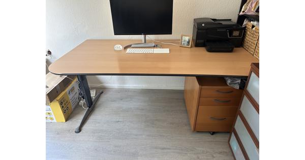 Mooi net bureau van 180x95