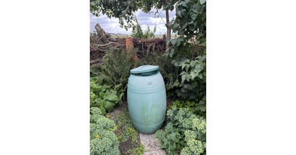 Regenton is lek, wordt compostbak o.i.d?