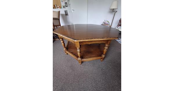 Salontafel 8 hoekig eiken