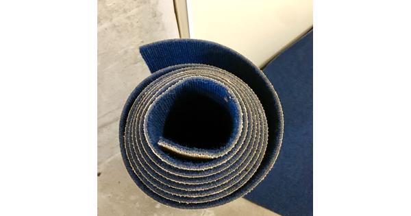 Tapijtrol Blauw 1:10 bij 2:20 meter