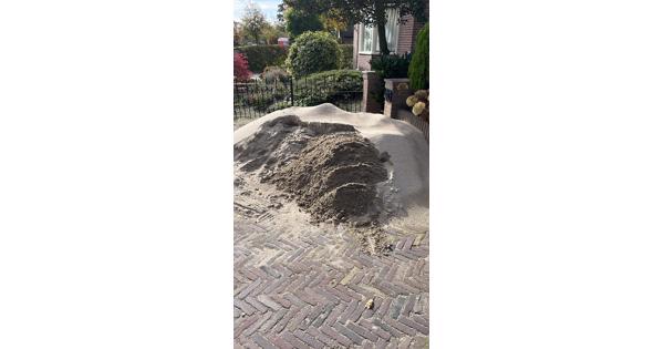 2-3 kuub schoon straat zand