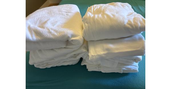 Gratis: 2 x eenpersoons bedlinnen