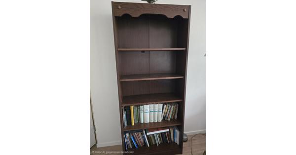 Eikenhouten boekenkast