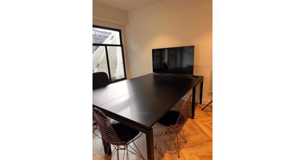 6x Nette bureau’s in hoogte verstelbaar