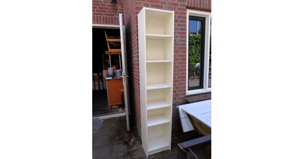 Witte Billy boekenast incl. planken (IKEA)