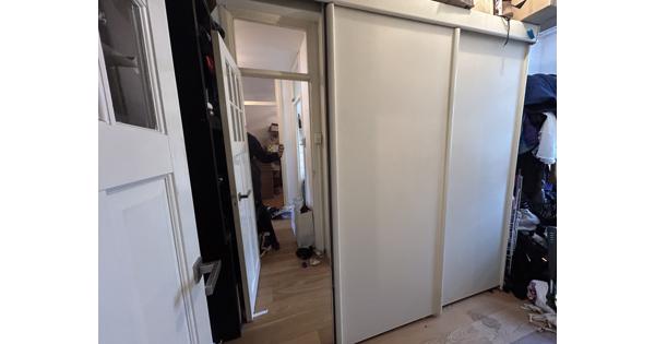 3-deurs kledingkast, hang & planken