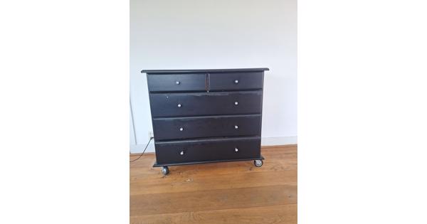 Commode op wielen