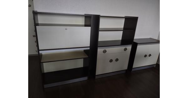 wandkast in 3 delen